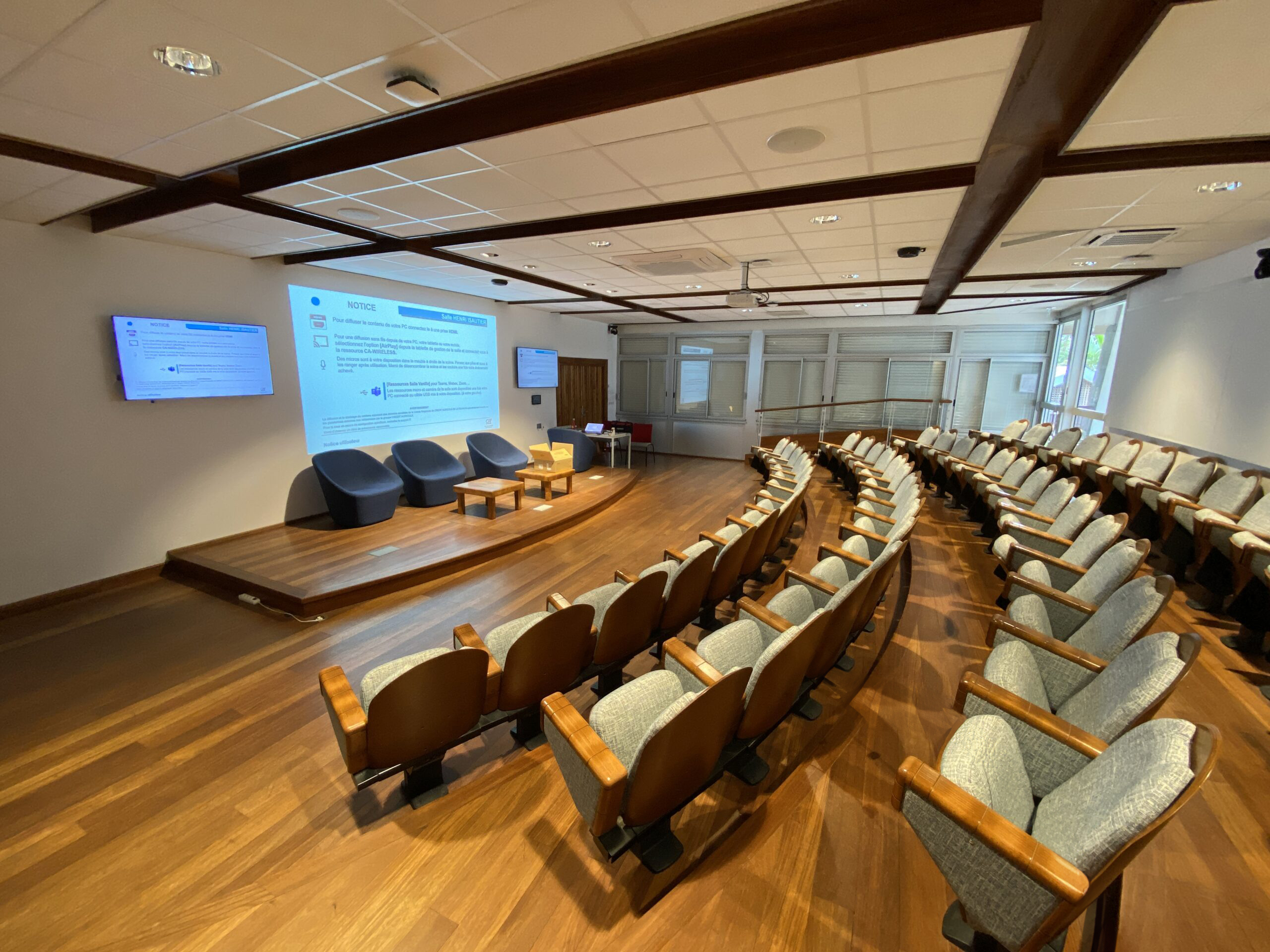 Salle de cours modernisée